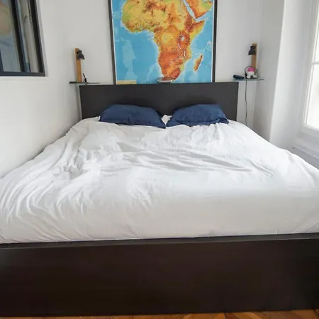 Charming In Les Batignolles
