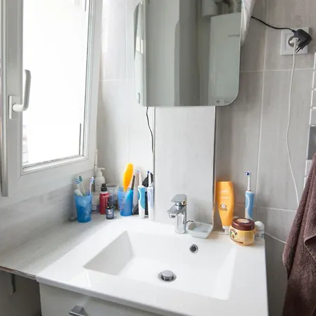 Charming In Les Batignolles Apartment